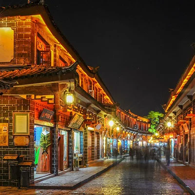 The Gift of Guidance: Host-Arranged Tours in Lijiang